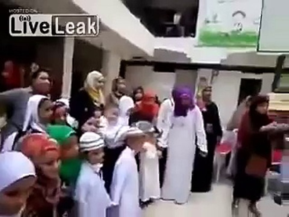 Arabskie przedszkole ubój rytualny halal UWAGA NIE DLA DZIECI 18