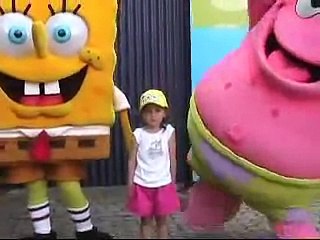 Chloe conoce a Dora la Exploradora Chloe conoce a Dora la Exploradora