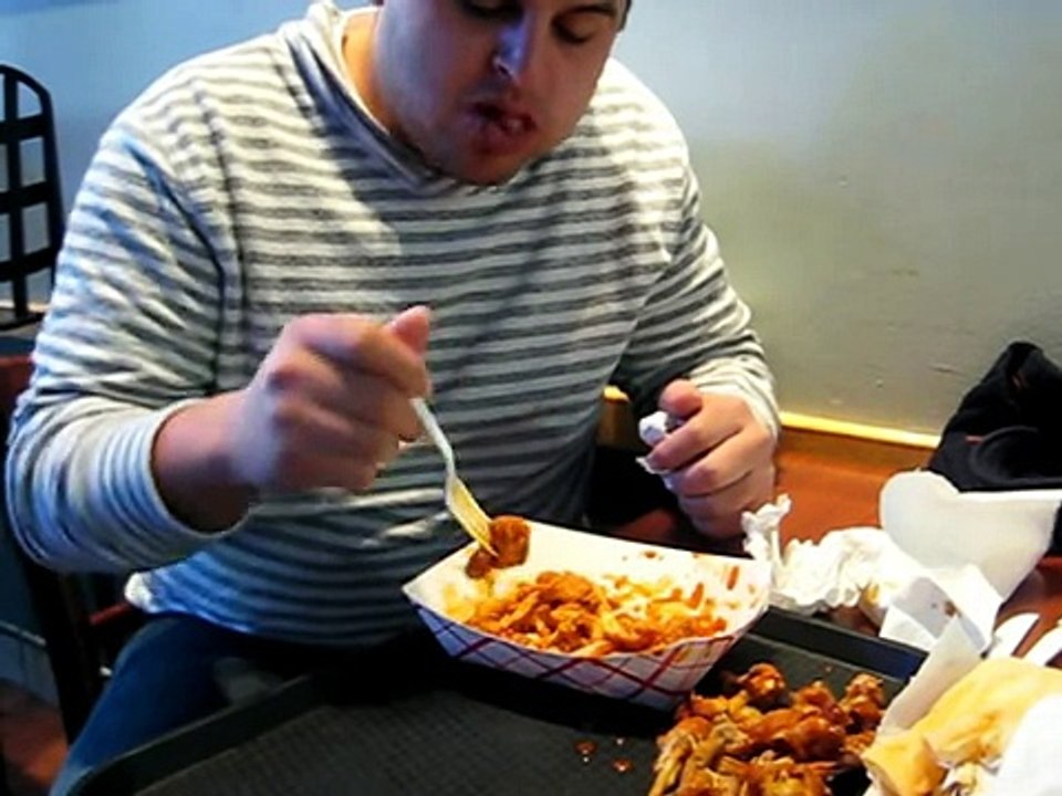 The Wing Coop, EXTREME HOT wing Challenge: Getting down the wings Part 2 GHOST PEPPER SAUCE