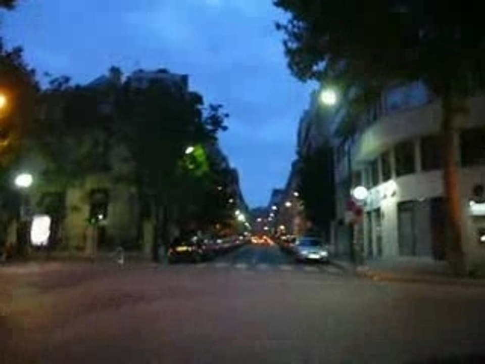 Paris 16eme rue de Longchamp