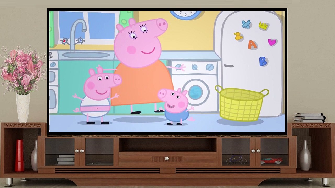 TimeForKidsTV | Peppa Pig - Washing (Football Episode!)
