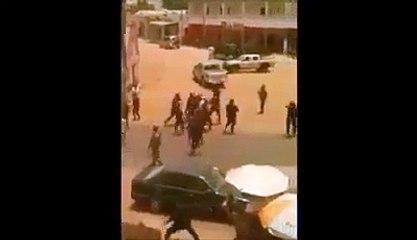Images des arrestations lors des manifestations en Gambie