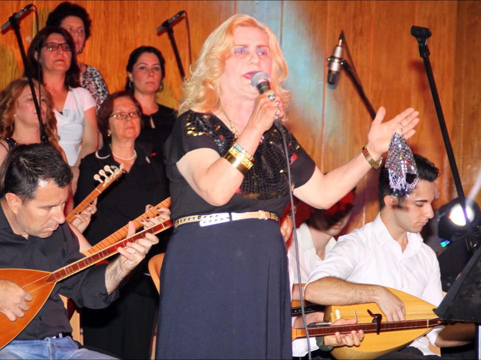FATMA GÜLER - AŞKIN BENİ DELEYLEDİ-Photo Slide Show