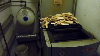 Příprava na topení ořechem 2 v Dakonu DOR 24