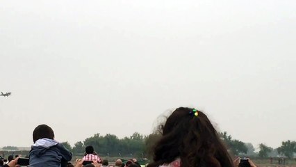 F-22 Raptor landing - FIDAE 2016