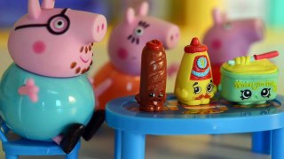 Pig George da Familia Peppa Pig cai da Arvore Em Portugues!!! Disneytoptoys Tototoykids.mp4