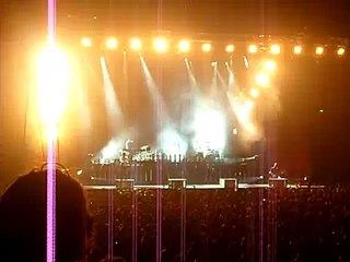 linkin park - leave out all the rest LIVE =D