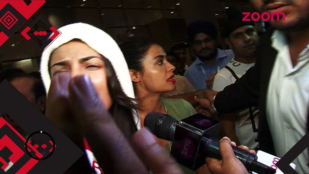 Priyanka Chopra has signed two Hollywood films - Bollywood News #TMT