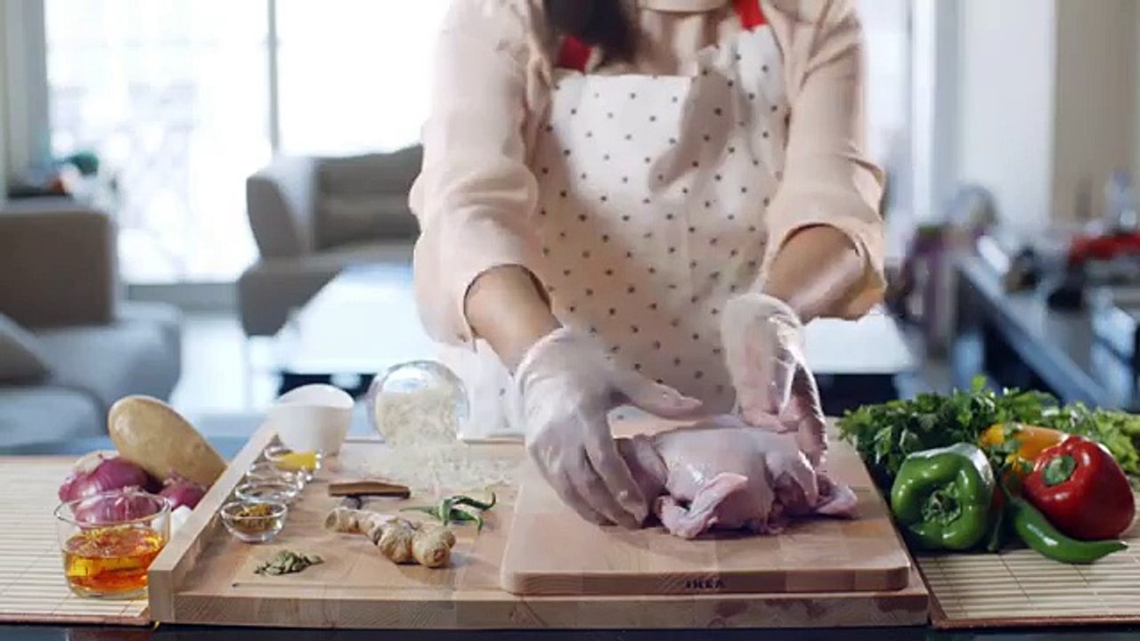 Chicken at The Bottom of The Pot