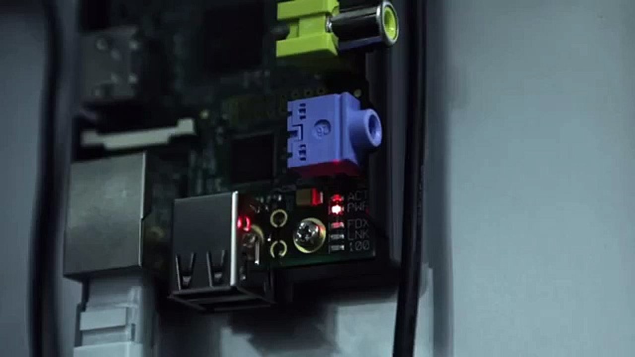 Tous les passagers étaient subjugués par sa beauté et quand ils ont découvert la vérité, ils sont restés sans voix !