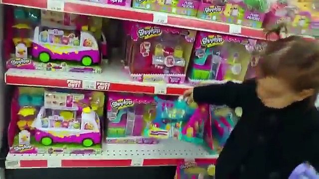 Cute Little Girl Doing Shopping TOYS R US Toy Shopping Cart