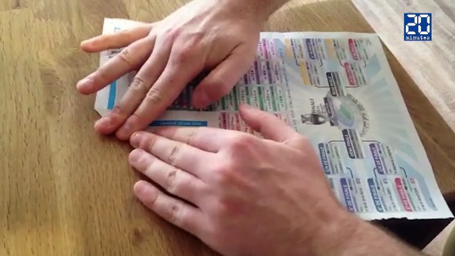 Tuto: Transformez votre journal 20 Minutes en avion aux couleurs des Bleus