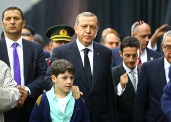 Erdoğan, Muhammed Ali'yi Uğurlamaya Torunuyla Gitti