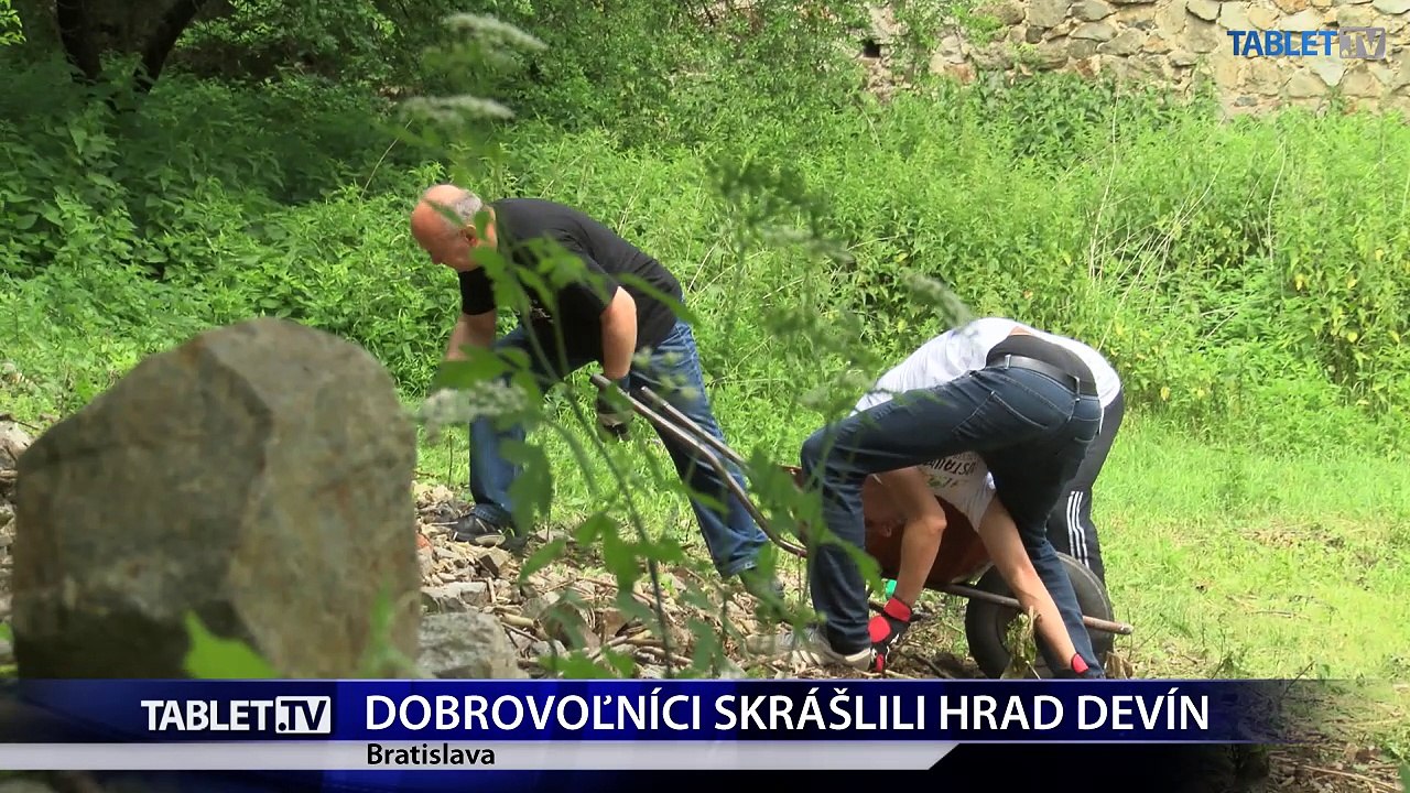 Hrad Devín je krajší vďaka dobrovoľníkom