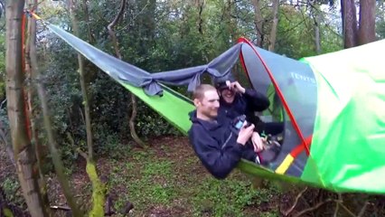 This hanging tent lets you sleep in the treetops.