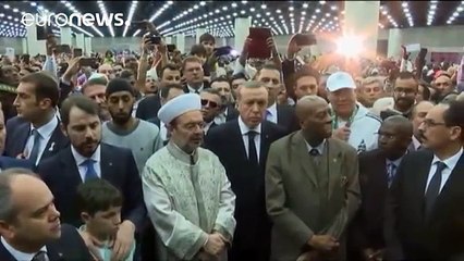 Obsèques de Mohamed Ali ׃ Erdogan, vexé, plie bagage