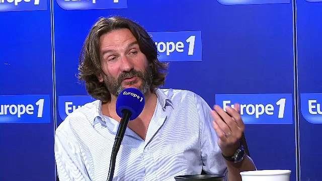 Quand Frédéric Beigbeder met en garde sa fille contre les beaux parleurs