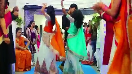 Surprise wedding flash mob