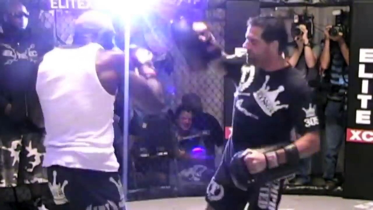 Kimbo Slice vs James Thompson (FULL FIGHT)(EliteXC)