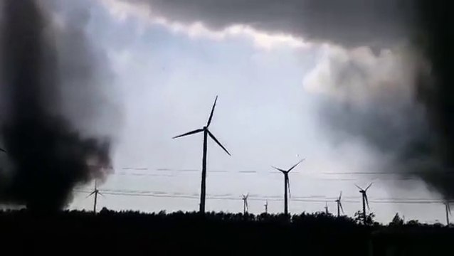 Un allemand filme deux tornades simultanée en Allemagne