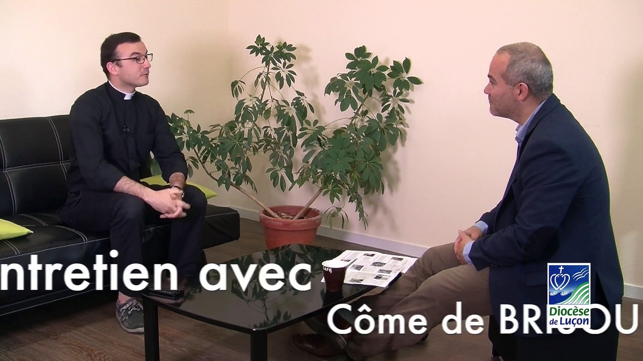 Prêtre pour l'éternité - Entretien avec Côme de Brisoult