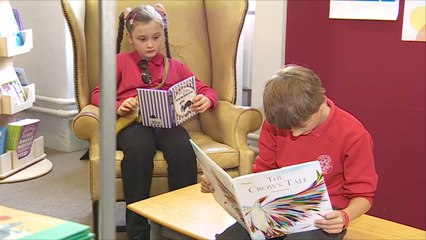 تشجيع الأطفال على القراءة أفضل تعليم يقدمه الآباء