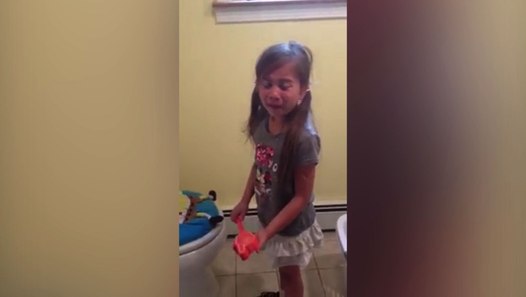 Little Girl Says Her Final Goodbyes To Her Favorite Toilet Video