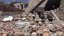 Rus ve Rejim Savaş Uçakları Yerleşim Yerlerini ile Bir Camiyi Bombaladı