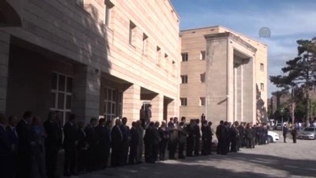 Kayseri Valiliğine Atanan Süleyman Kamçı, Görevine Başladı