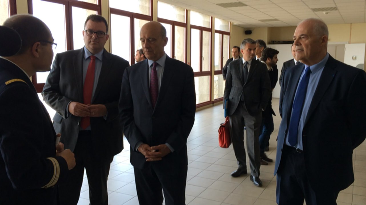 Visite d'Alain Juppé à l'école de la marine marchande