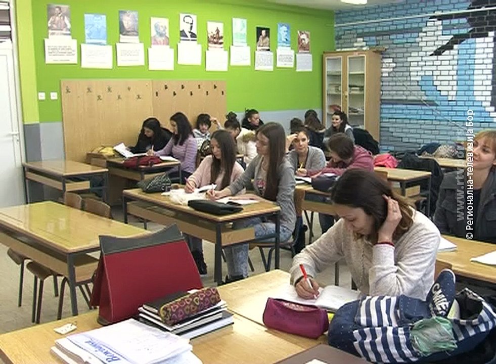 Prosvetni radnici nezadovoljni predlogom Konkursa za upis u srednje škole, 20. april 2016. (RTV Bor)