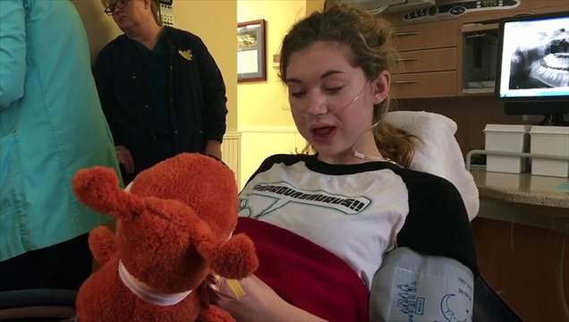 Ils piègent leur soeur et lui font croire à une attaque de zombies