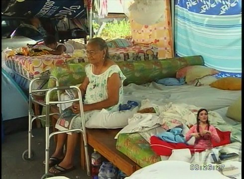 Damnificados por el terremoto reclaman ayuda inmediata en Bahía