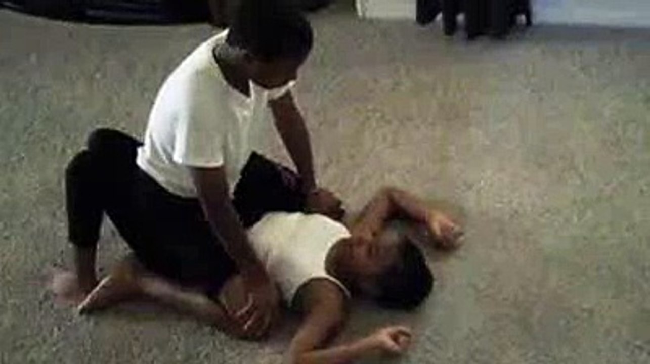 Self Defense Lessons for kids..NICE!