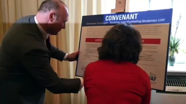 Beelden: Gemeente Groningen en UAF onthullen convenant - RTV Noord