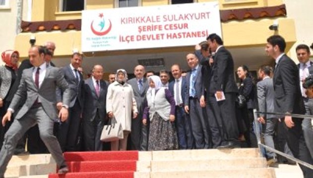Çamurlu Ayakkabısı ile Girmediği Hastaneye Adı Verildi