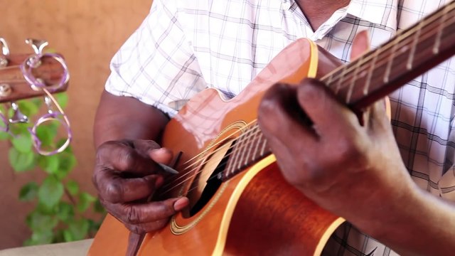 Vidéo. Musique : Djelimady Tounkara se raconte à travers son Djely Blues