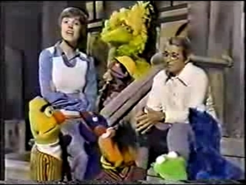 Perry Como On Sesame Street ~ Picture A World