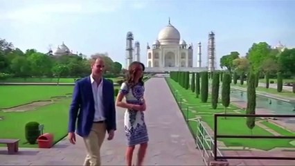 Le prince William très ému sur les traces de sa mère