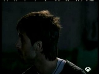 Lucas fumando espero