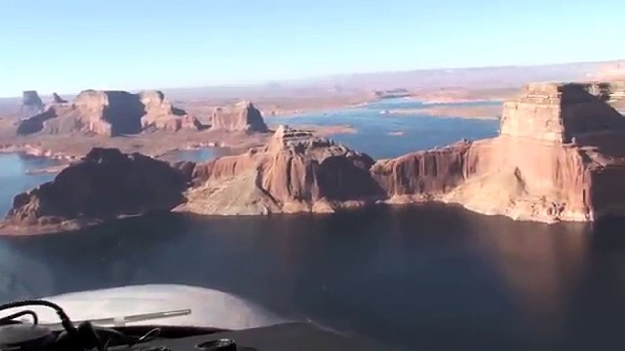 Cessna 310 Arrival/Landing Lake Powell-Page Arizona