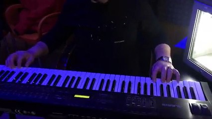 Elizabeta Marku Xhane Xhane ne karaoke