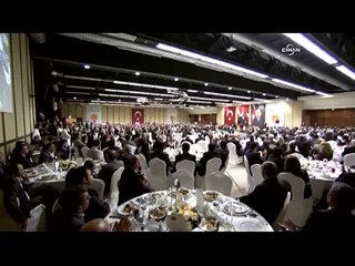 'Bayrağımıza tahammül edemeyenler bu ülkede politika yapabilir mi?'