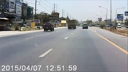 Quick Thinking Truck Driver