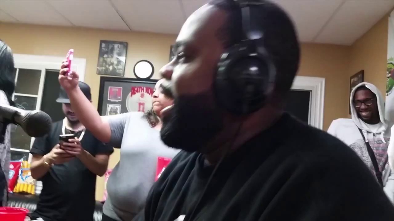 Kxng Crooked "Acapella" Freestyle @ Home Grown Radio "The Liquor Cabinet Radio Show" with DJ Deezy, 03-01-2016
