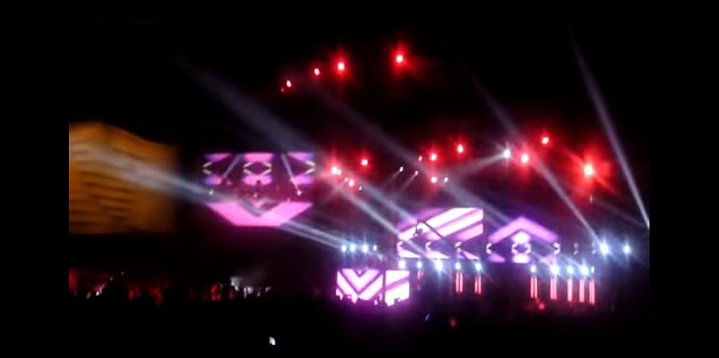Iglesia de "Cash Luna" fue convertida en una Discoteca para atraer a los jóvenes
