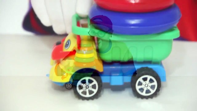 Çocuklar için eğlenceli film - Palyaço Dima - Oyuncak piramidi