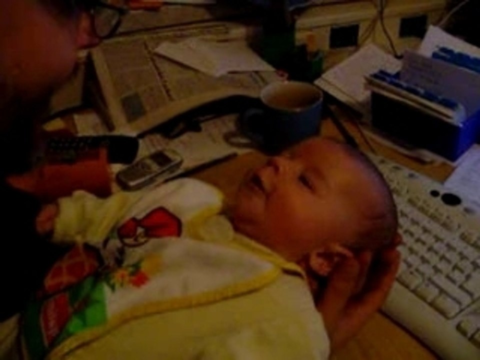 Lea parle a son papa mars 2007