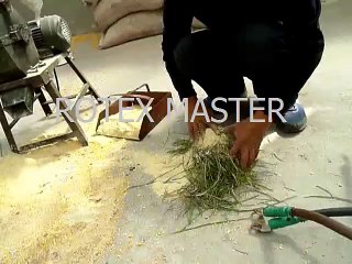 Small feed pellet machine