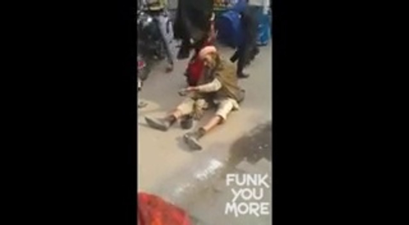 Don't Trust Beggars They Showed Fake Act In The Sake Of Money